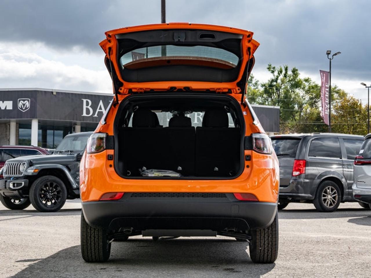 2026 Jeep Compass Sport Photo