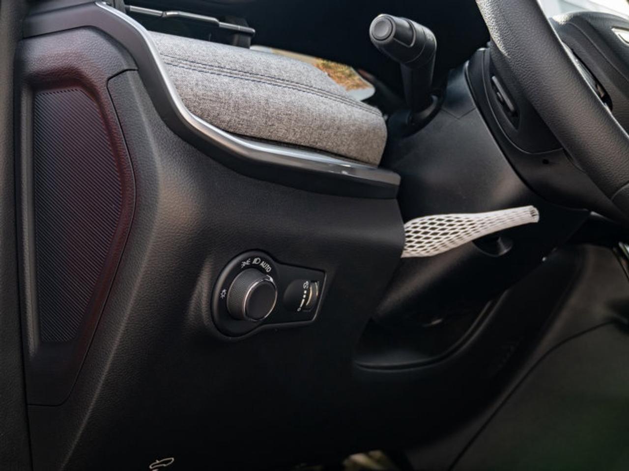 2026 Jeep Compass Sport Photo