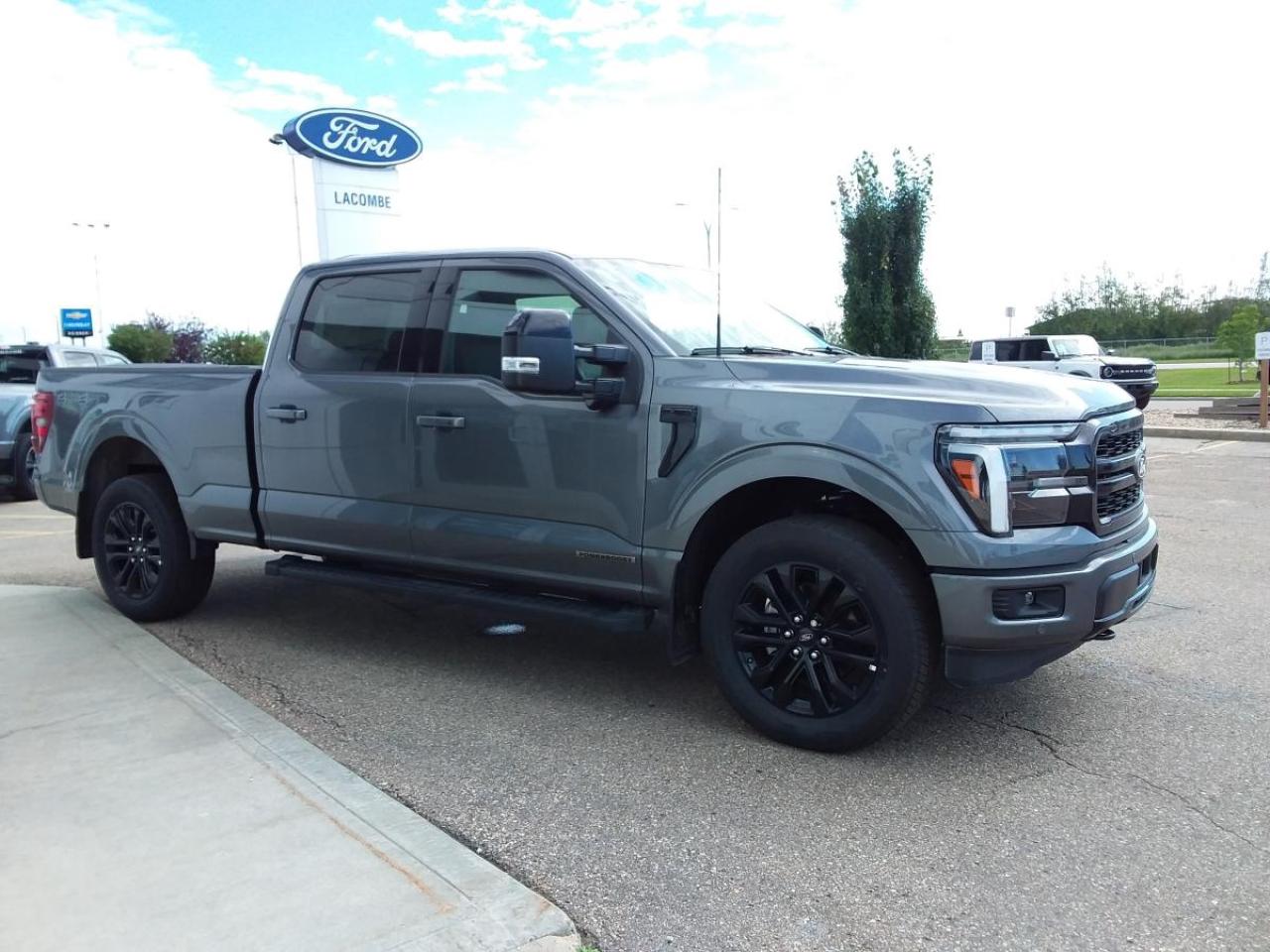 New 2025 Ford F-150 Lariat for sale in Lacombe, AB