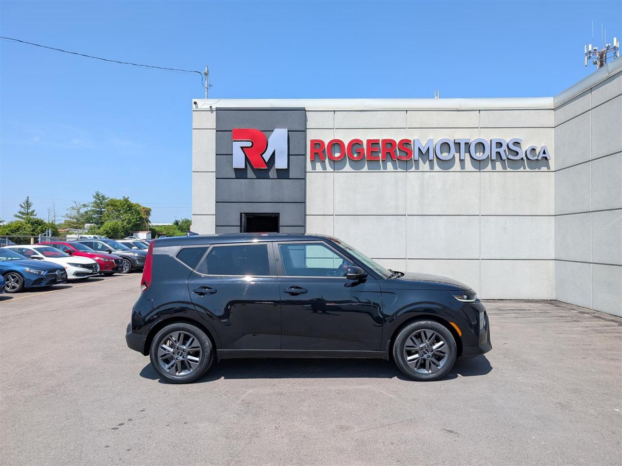 2022 Kia Soul EX - SUNROOF - HTD SEATS - REV CAM