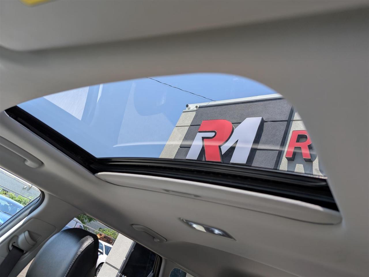 2022 Kia Soul EX - SUNROOF - HTD SEATS - REV CAM