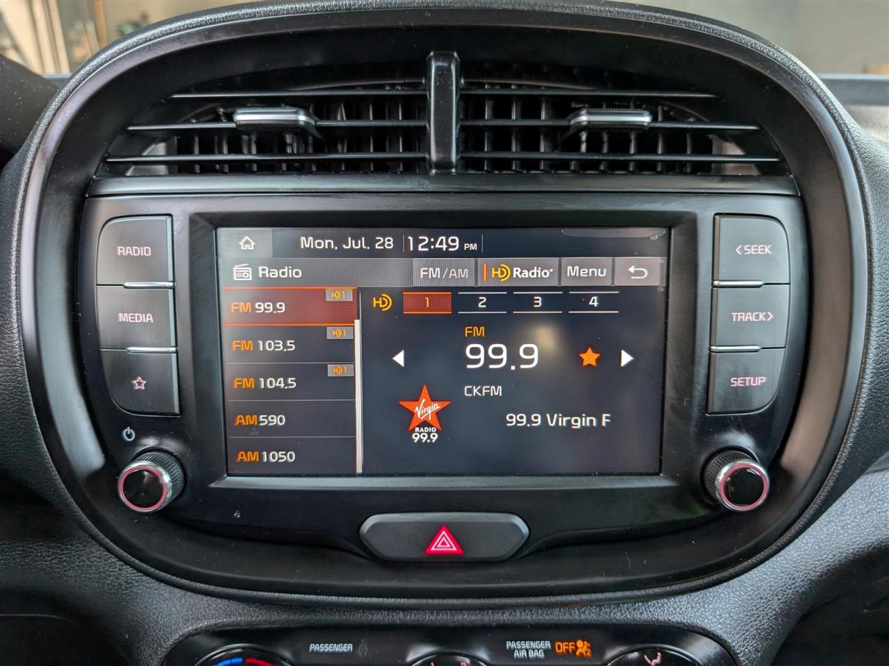 2022 Kia Soul EX - SUNROOF - HTD SEATS - REV CAM