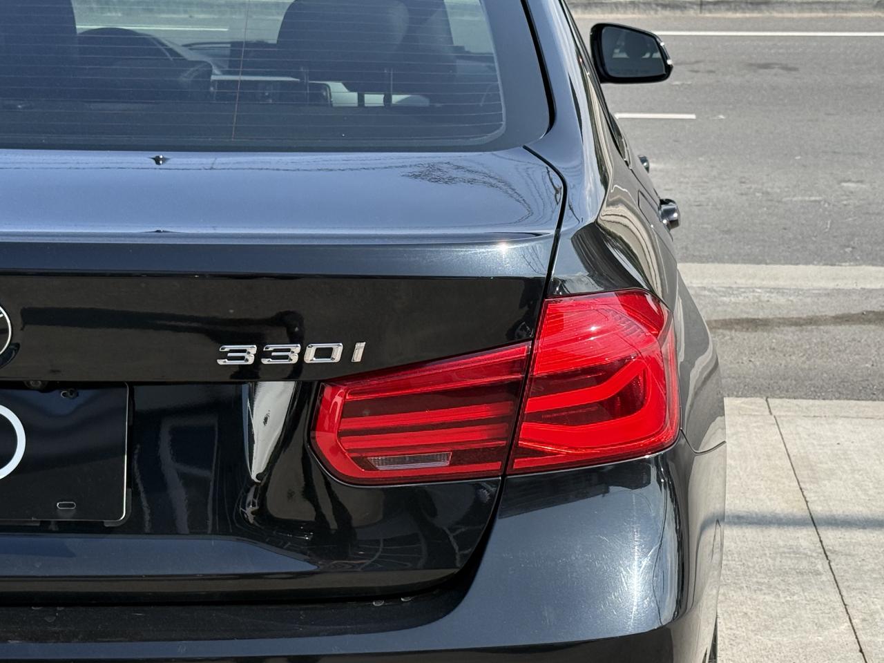 2017 BMW 3 Series 330i //M SPORT | SUNROOF | LOADED - Photo #11