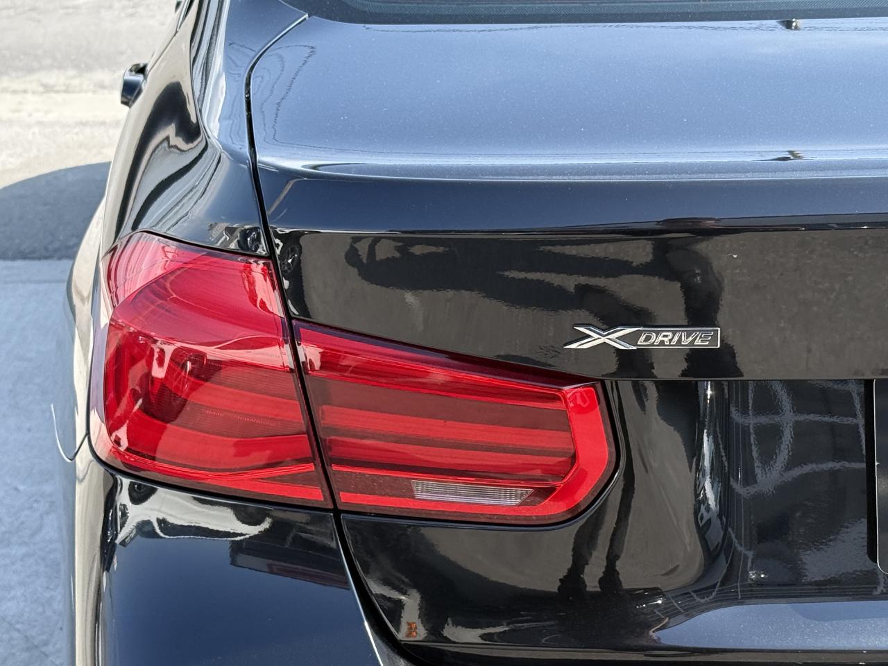 2017 BMW 3 Series 330i //M SPORT | SUNROOF | LOADED - Photo #14