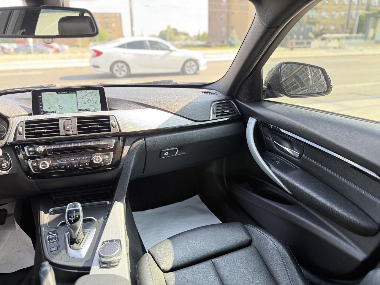 2017 BMW 3 Series 330i //M SPORT | SUNROOF | LOADED - Photo #18