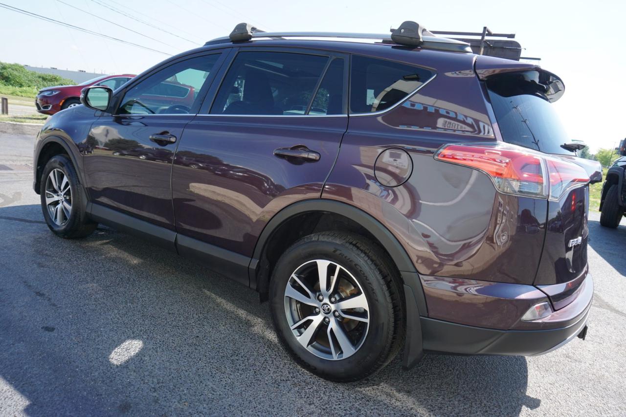 2017 Toyota RAV4 XLE CERTIFIED *2nd WINTER* CAMERA SUNROOF HEATED BLUETOOTH ALLOYS LANE DEPARTURE B.SPOT - Photo #4