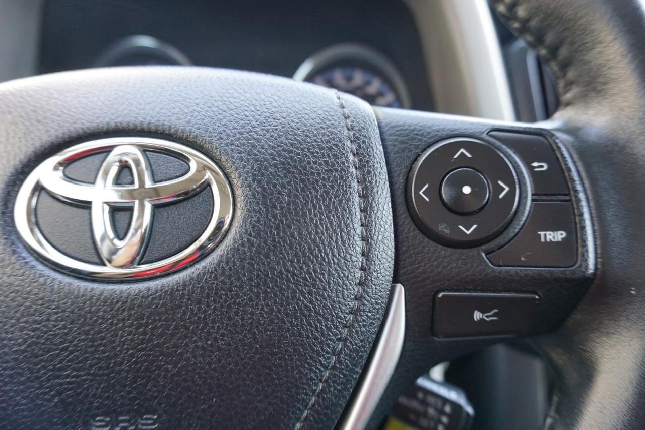 2017 Toyota RAV4 XLE CERTIFIED *2nd WINTER* CAMERA SUNROOF HEATED BLUETOOTH ALLOYS LANE DEPARTURE B.SPOT - Photo #27