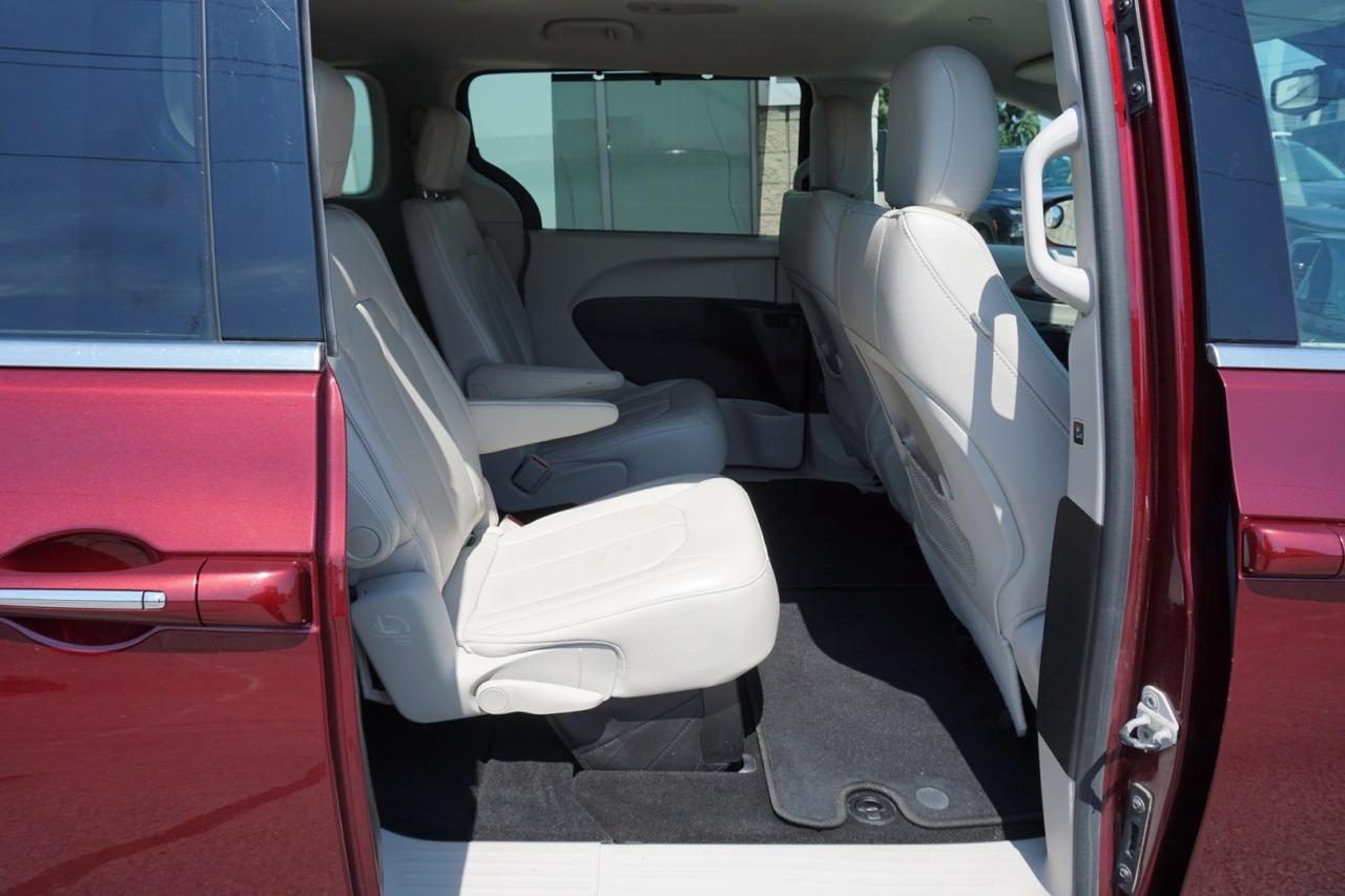 2017 Chrysler Pacifica V6 TOURING-L *7 SEATS* CERTIFIED NAV CAMERA BLUETOOTH LEATHER HEATED CRUISE ALLOYS - Photo #18