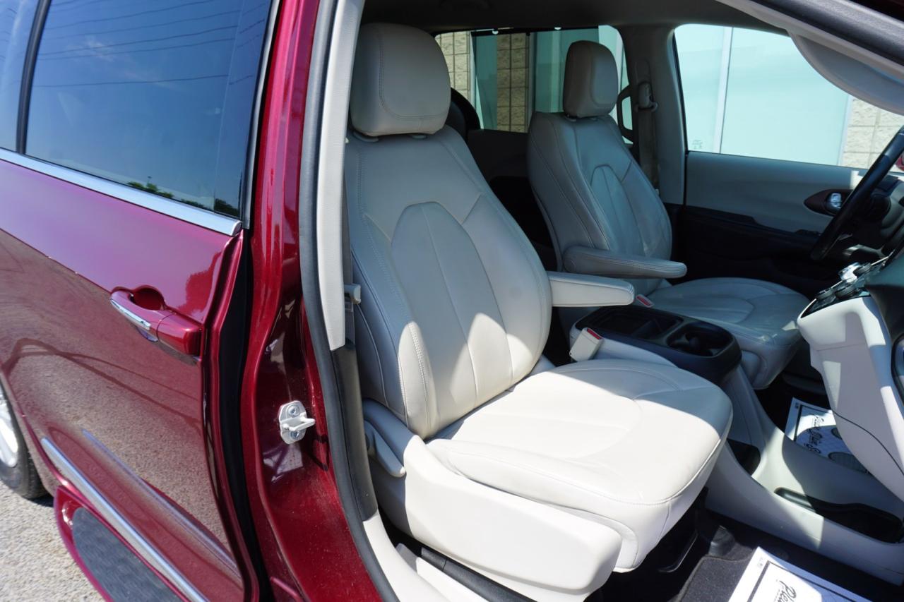 2017 Chrysler Pacifica V6 TOURING-L *7 SEATS* CERTIFIED NAV CAMERA BLUETOOTH LEATHER HEATED CRUISE ALLOYS - Photo #20