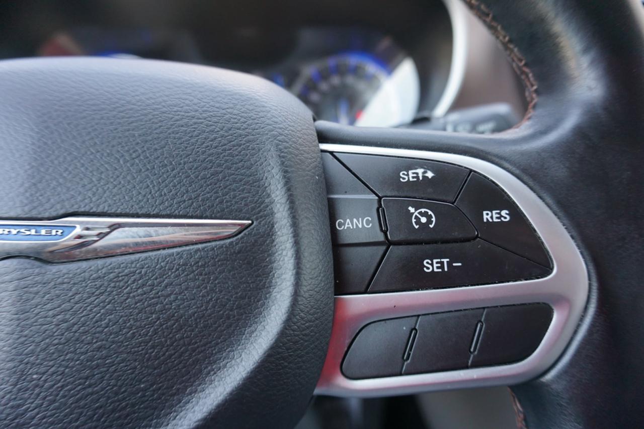 2017 Chrysler Pacifica V6 TOURING-L *7 SEATS* CERTIFIED NAV CAMERA BLUETOOTH LEATHER HEATED CRUISE ALLOYS - Photo #31