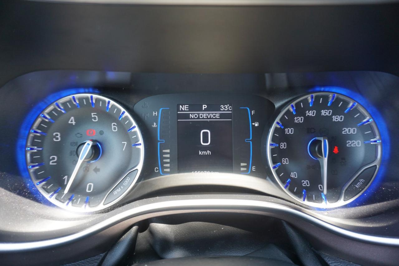 2017 Chrysler Pacifica V6 TOURING-L *7 SEATS* CERTIFIED NAV CAMERA BLUETOOTH LEATHER HEATED CRUISE ALLOYS - Photo #41