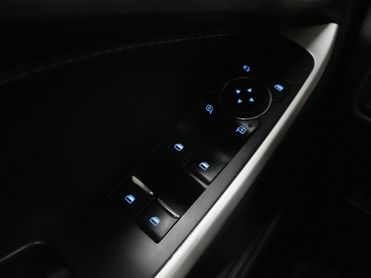 2022 Ford Explorer LIMITED | 4WD | Nav | Leather | Panoroof | CarPlay