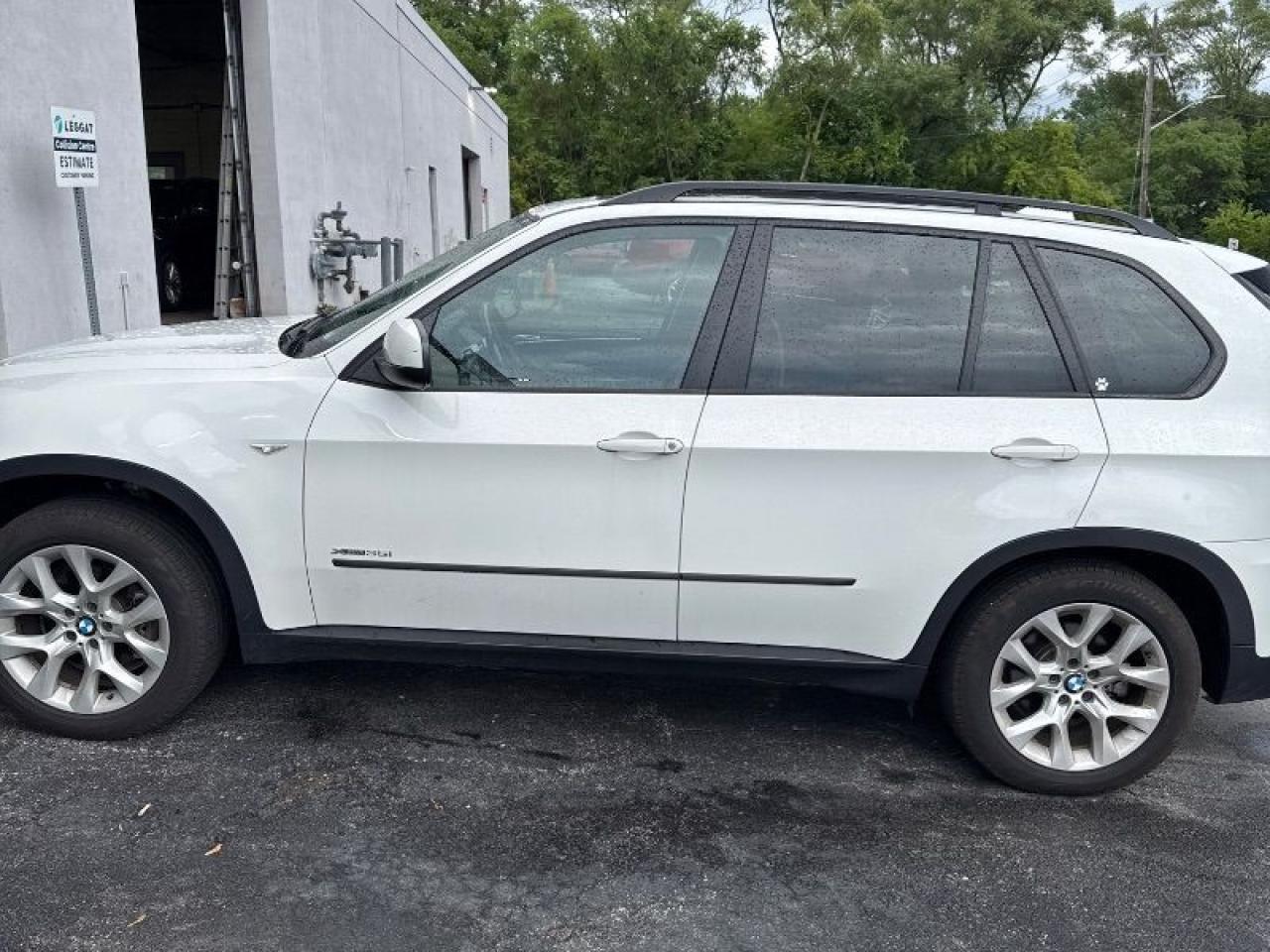 2013 BMW X5 35i - Photo #3