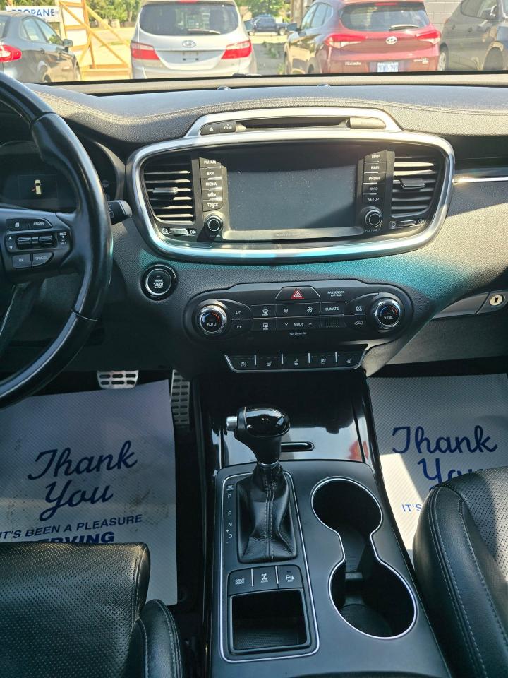 2016 Kia Sorento SX - Photo #10