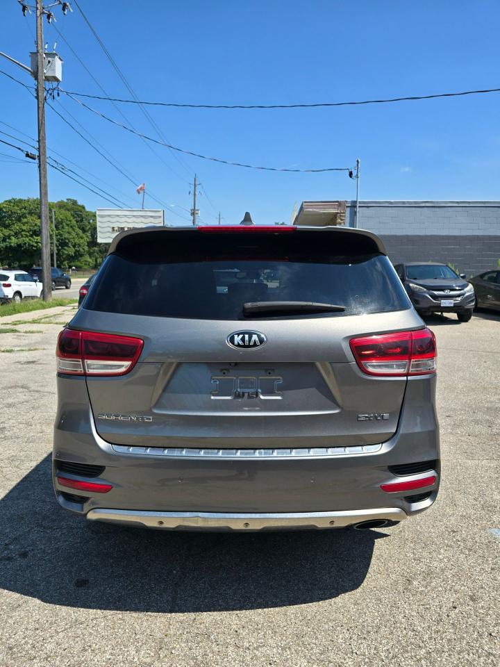2016 Kia Sorento SX - Photo #11