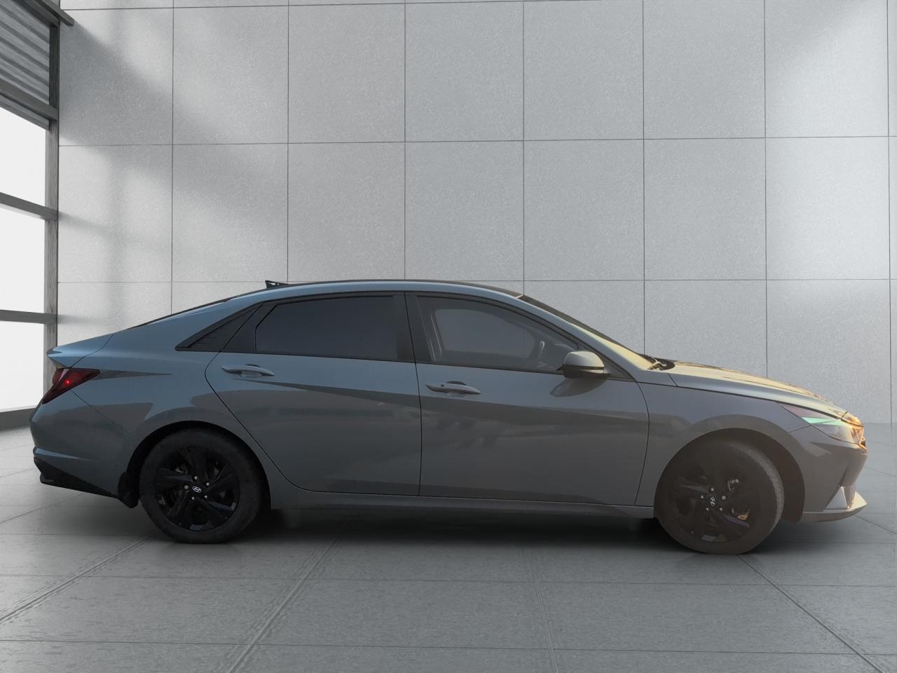 2022 Hyundai Elantra Preferred - Photo #6