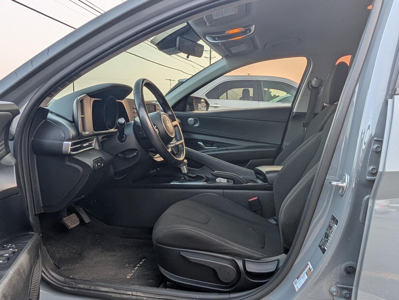 2022 Hyundai Elantra Preferred - Photo #12