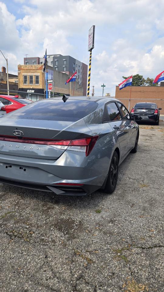 2022 Hyundai Elantra Preferred - Photo #5