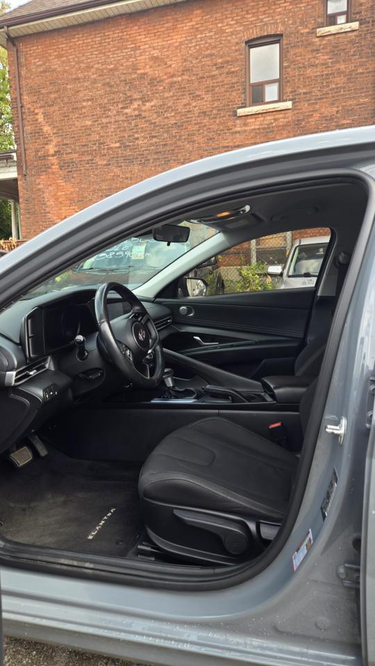 2022 Hyundai Elantra Preferred - Photo #9