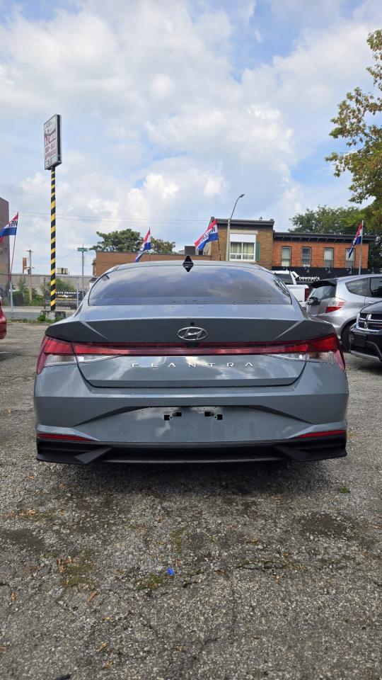 2022 Hyundai Elantra Preferred - Photo #8