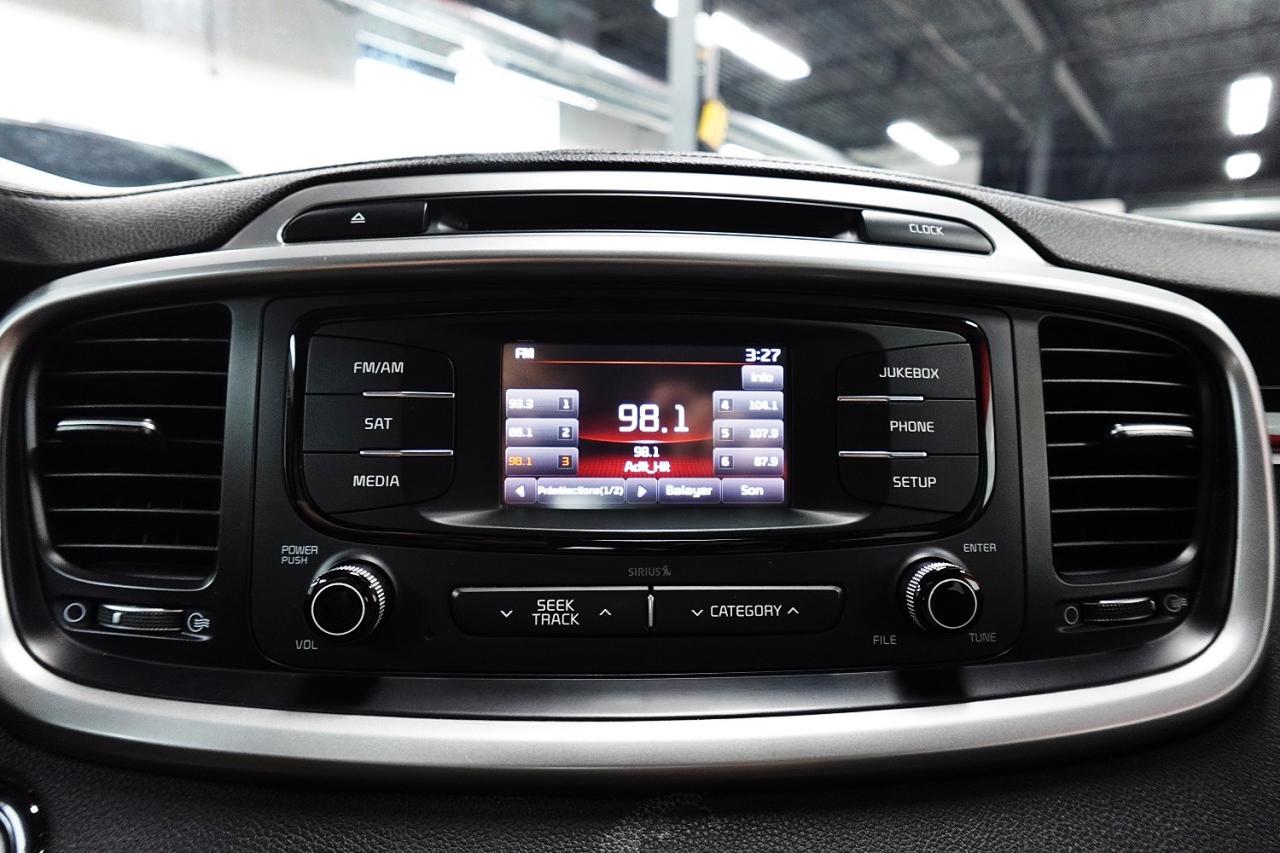 2016 Kia Sorento 2.0L Turbo LX+DEALER MAINTAIN.NO ACCIDENT - Photo #21