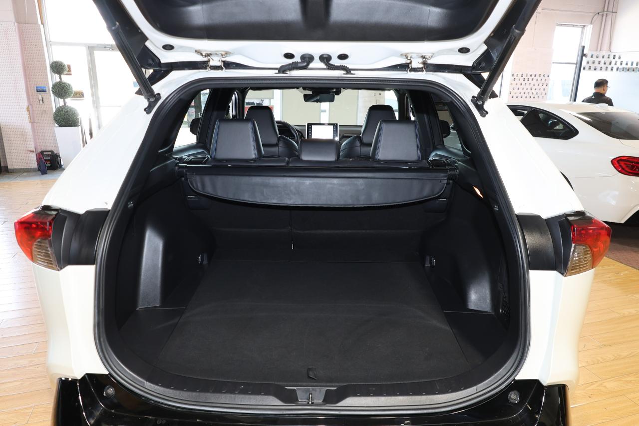 2021 Toyota RAV4 HYBRID XSE AWD - SUNROOF|LEATHER|CAMERA|BLINDSPOT - Photo #23