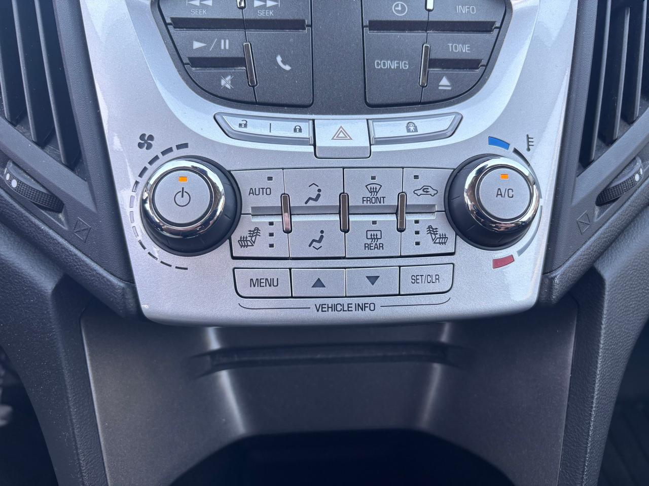 2015 Chevrolet Equinox LT 6 CYL LOW KMS - Photo #19