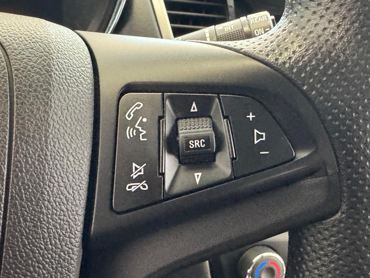2019 Chevrolet Trax LS+Cruise Control+A/C+Camera+CLEAN CARFAX Photo98