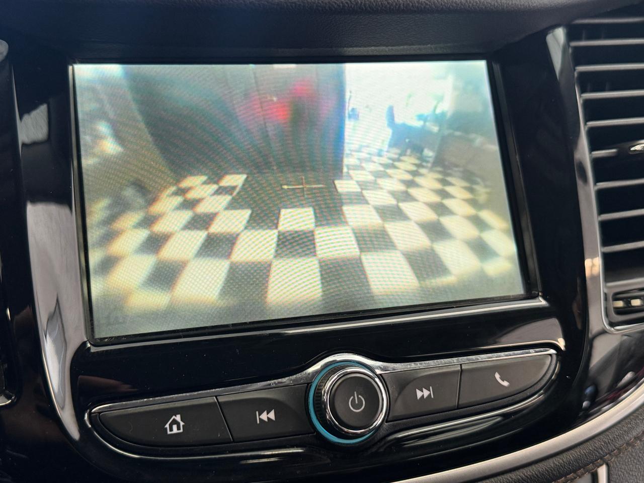 2019 Chevrolet Trax LS+Cruise Control+A/C+Camera+CLEAN CARFAX Photo14