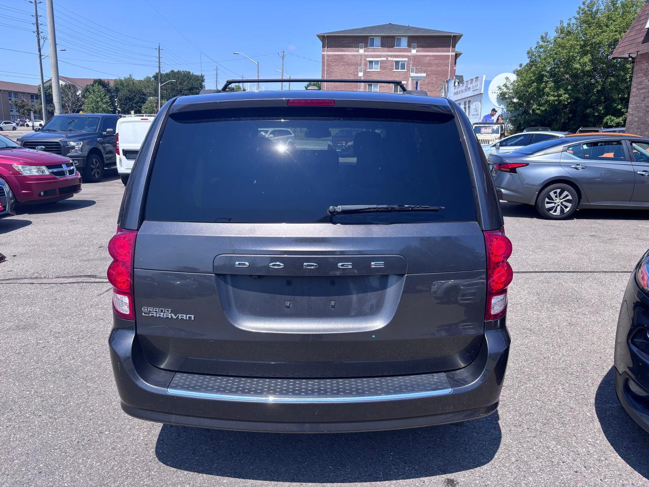 2016 Dodge Grand Caravan SXT LOADED EXTRA CLEAN! - Photo #7