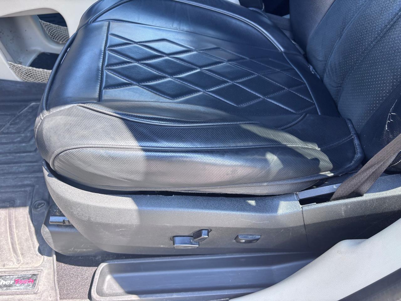 2016 Dodge Grand Caravan SXT LOADED EXTRA CLEAN! - Photo #18