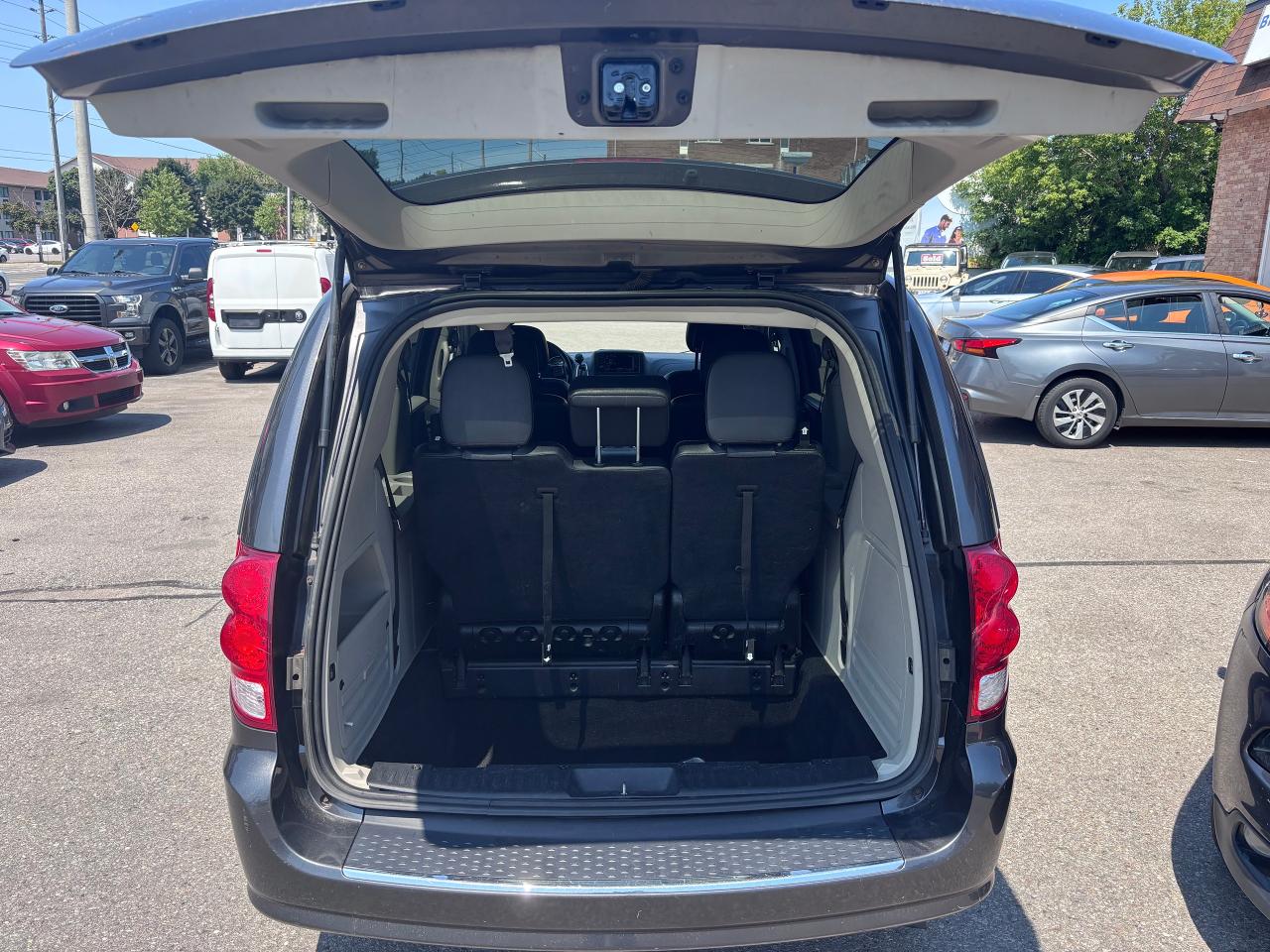 2016 Dodge Grand Caravan SXT LOADED EXTRA CLEAN! - Photo #9