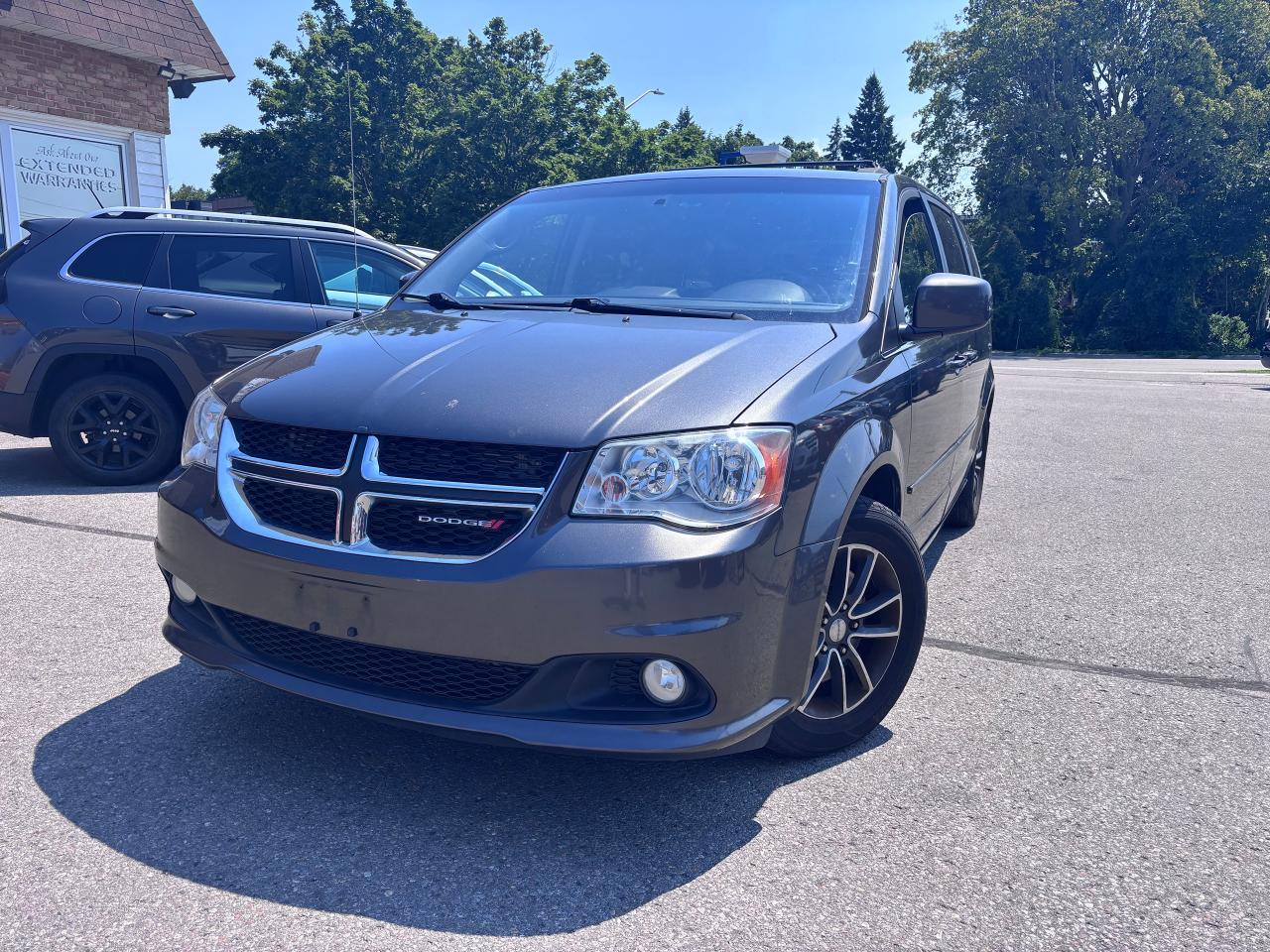 2016 Dodge Grand Caravan SXT LOADED EXTRA CLEAN! - Photo #3