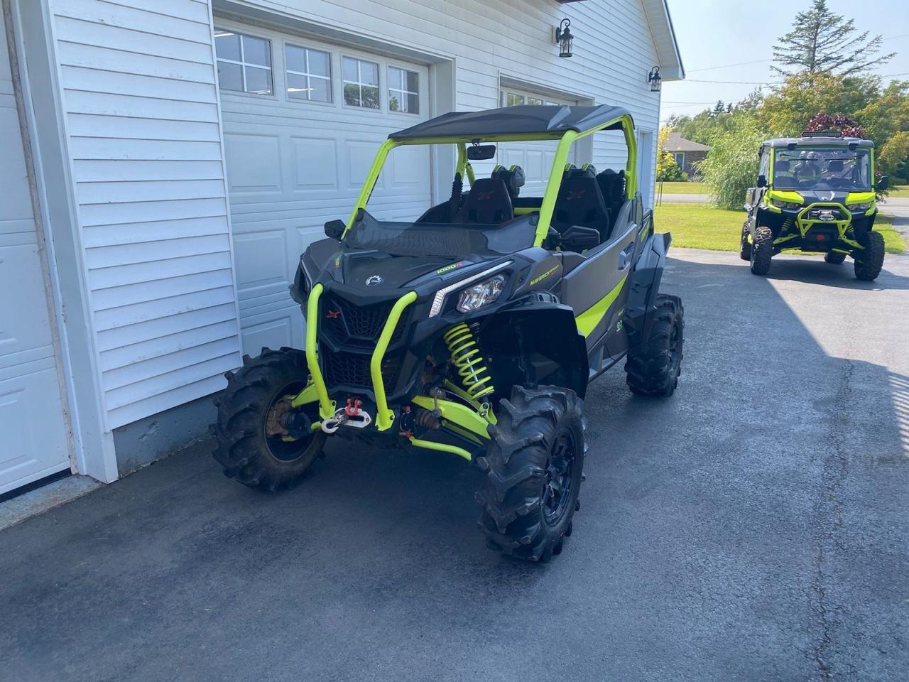 2021 Can-Am MAVERICK 1000  - Photo #3