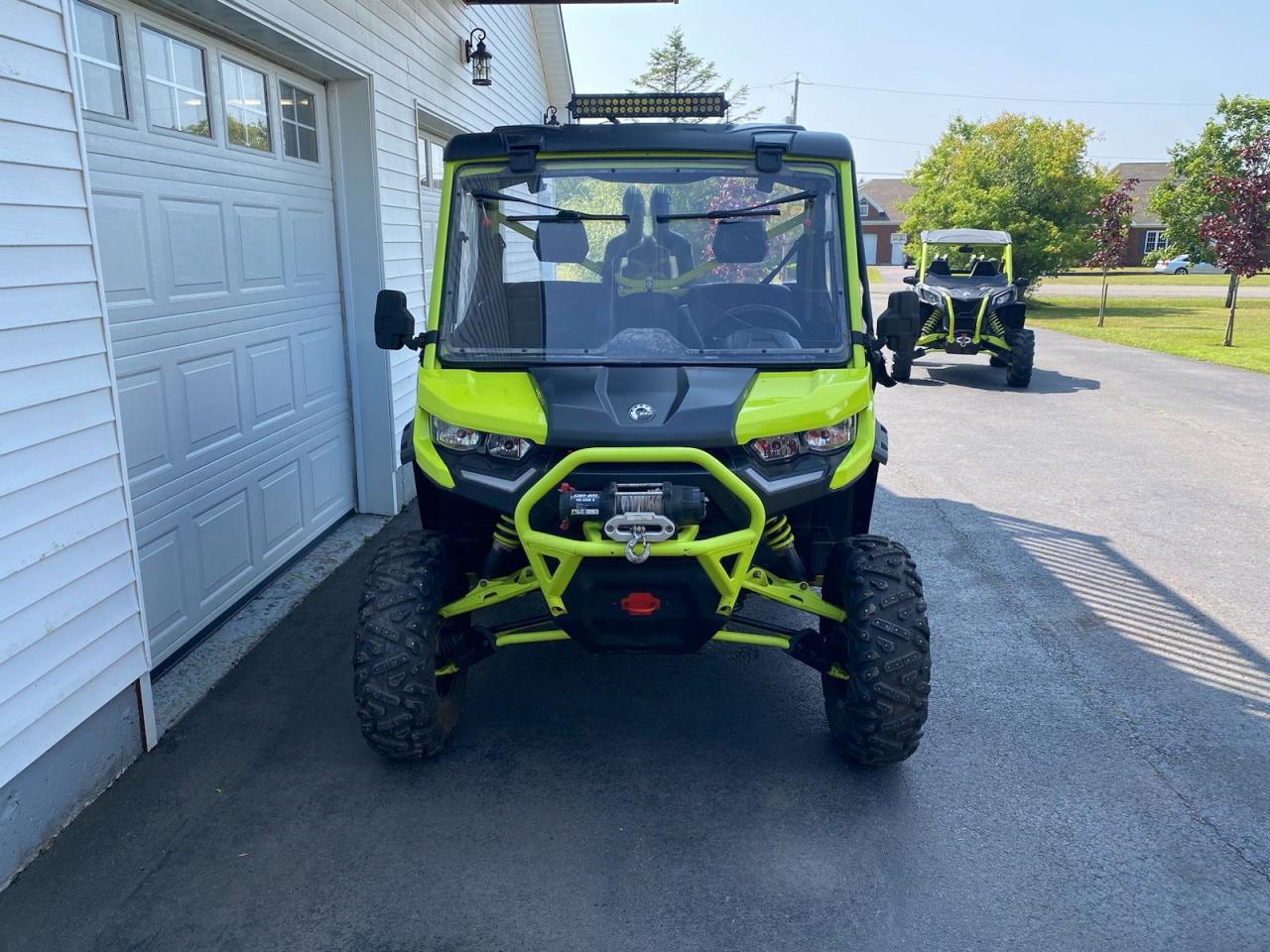 2021 Can-Am Defender HD10 XMR  - Photo #4
