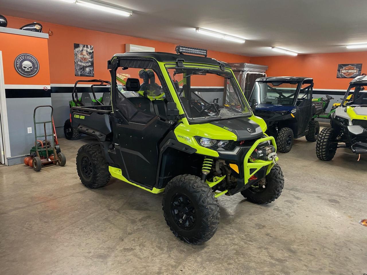 2021 Can-Am Defender HD10 XMR  - Photo #14