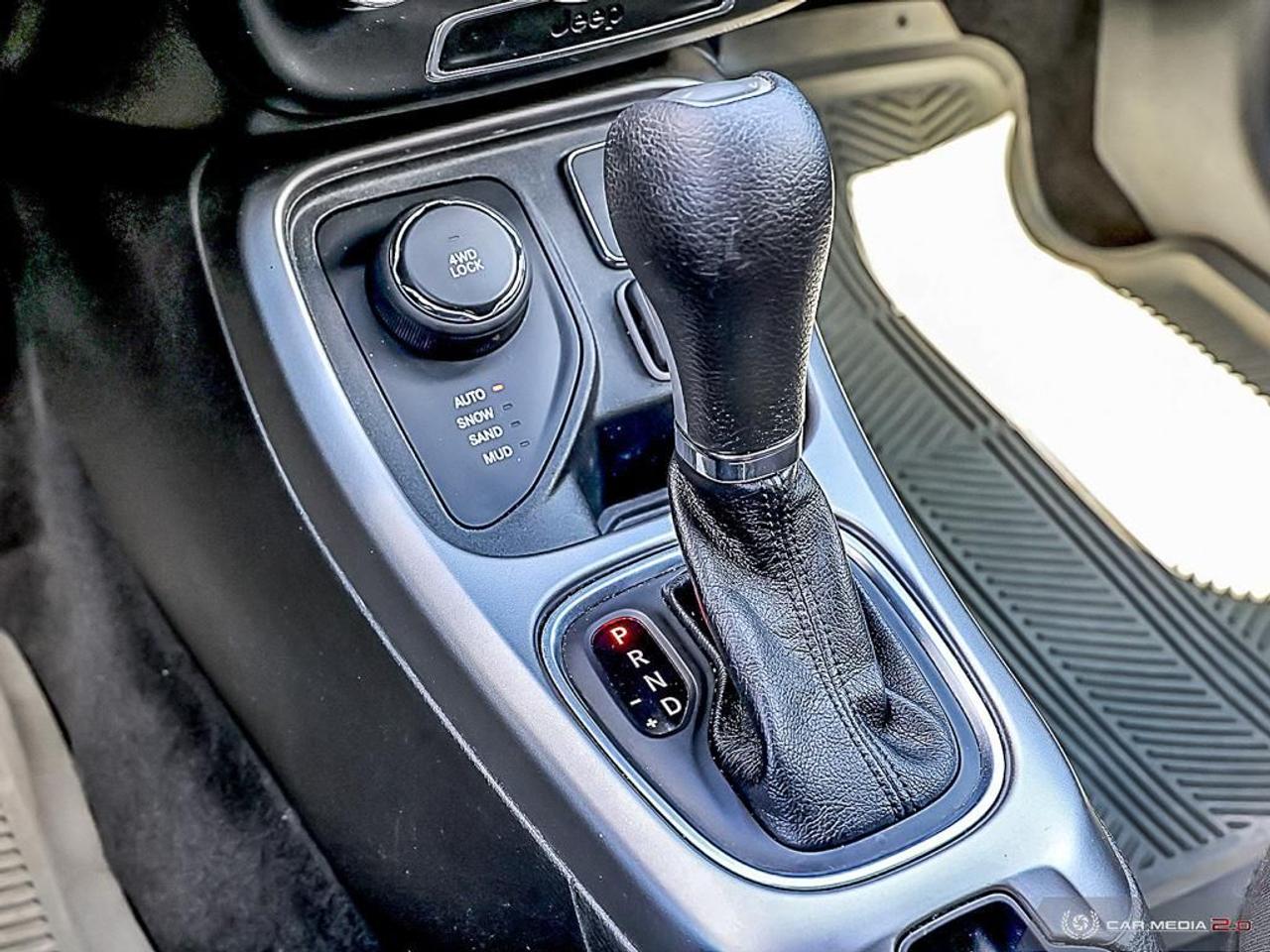 2018 Jeep Compass Sport, 4X4, R/V CAM, B.TOOTH Photo