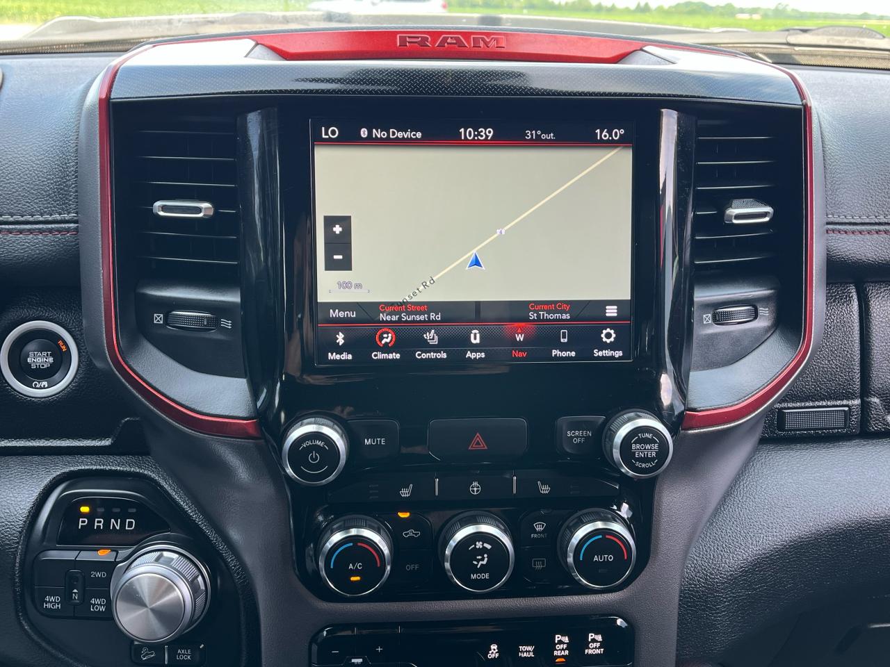 2019 RAM 1500 Rebel | PANO ROOF | NAVI | LEATHER SEATS - Photo #13