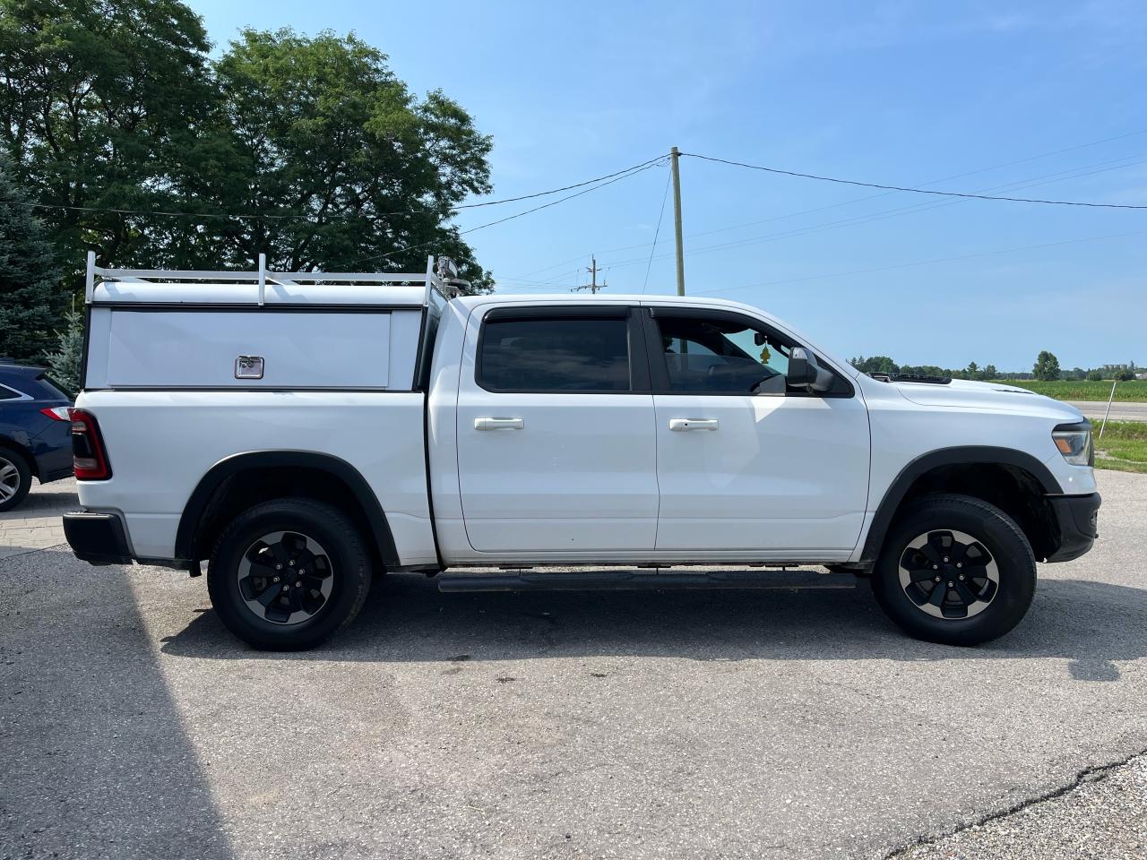 2019 RAM 1500 Rebel | PANO ROOF | NAVI | LEATHER SEATS - Photo #6