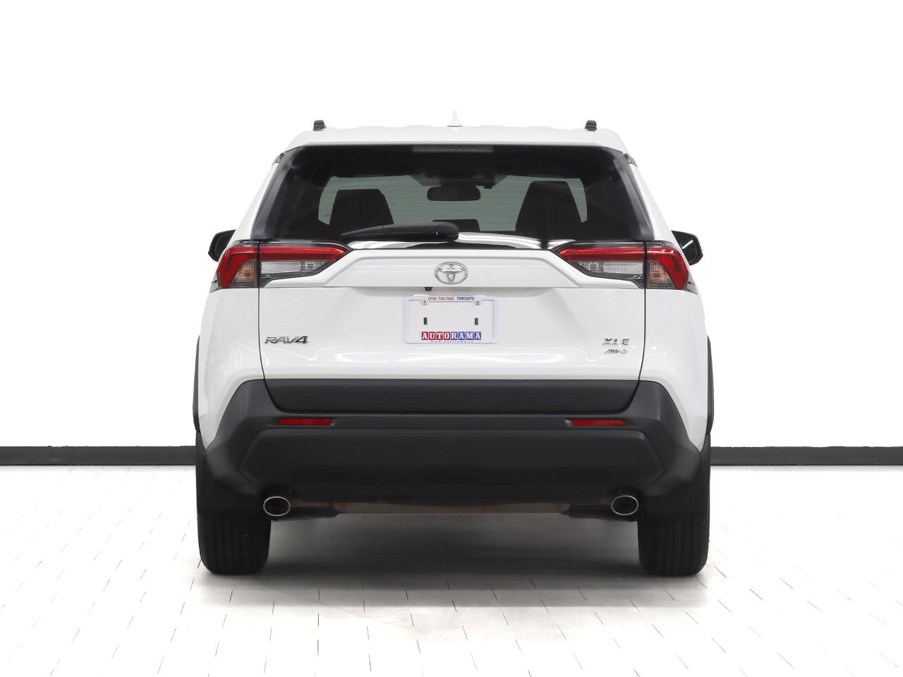 2021 Toyota RAV4 XLE | AWD | Sunroof | Heated Seats | BSM | CarPlay