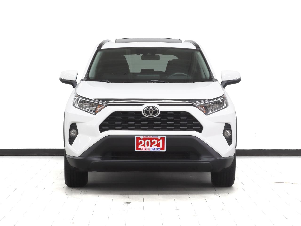 2021 Toyota RAV4 XLE | AWD | Sunroof | Heated Seats | BSM | CarPlay