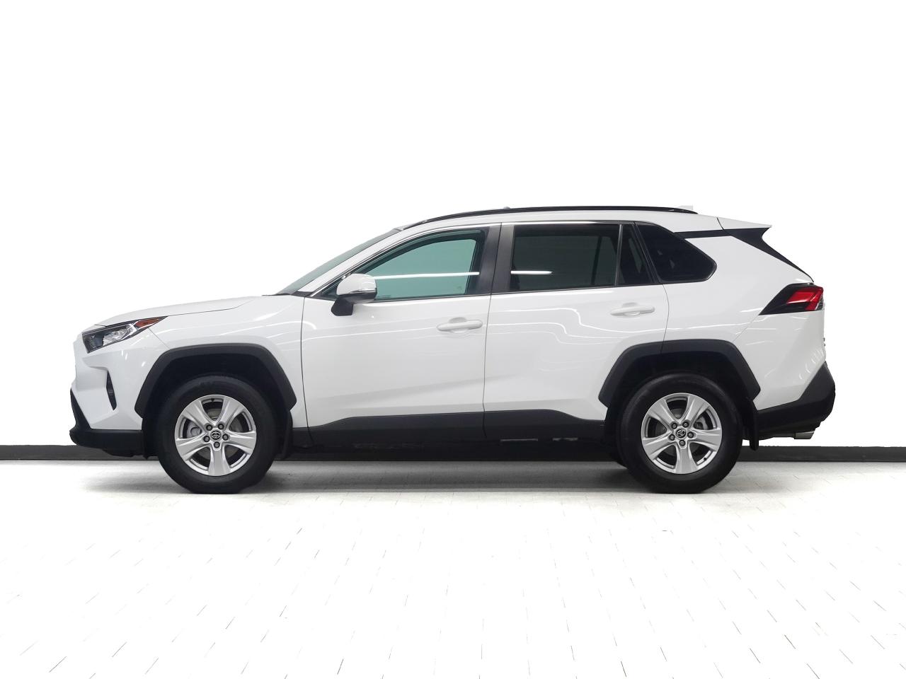2021 Toyota RAV4 XLE | AWD | Sunroof | Heated Seats | BSM | CarPlay Photo