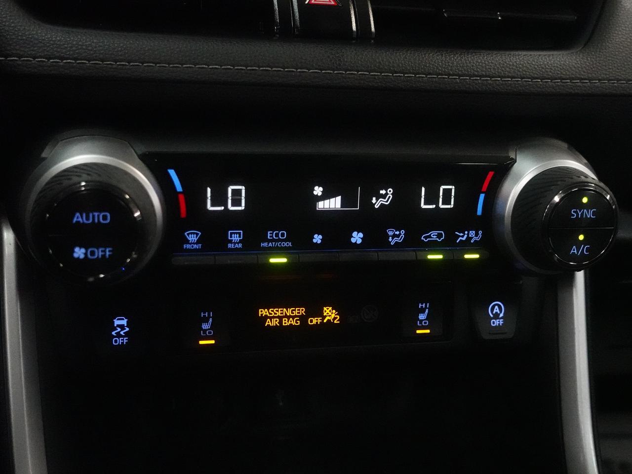 2021 Toyota RAV4 XLE | AWD | Sunroof | Heated Seats | BSM | CarPlay Photo