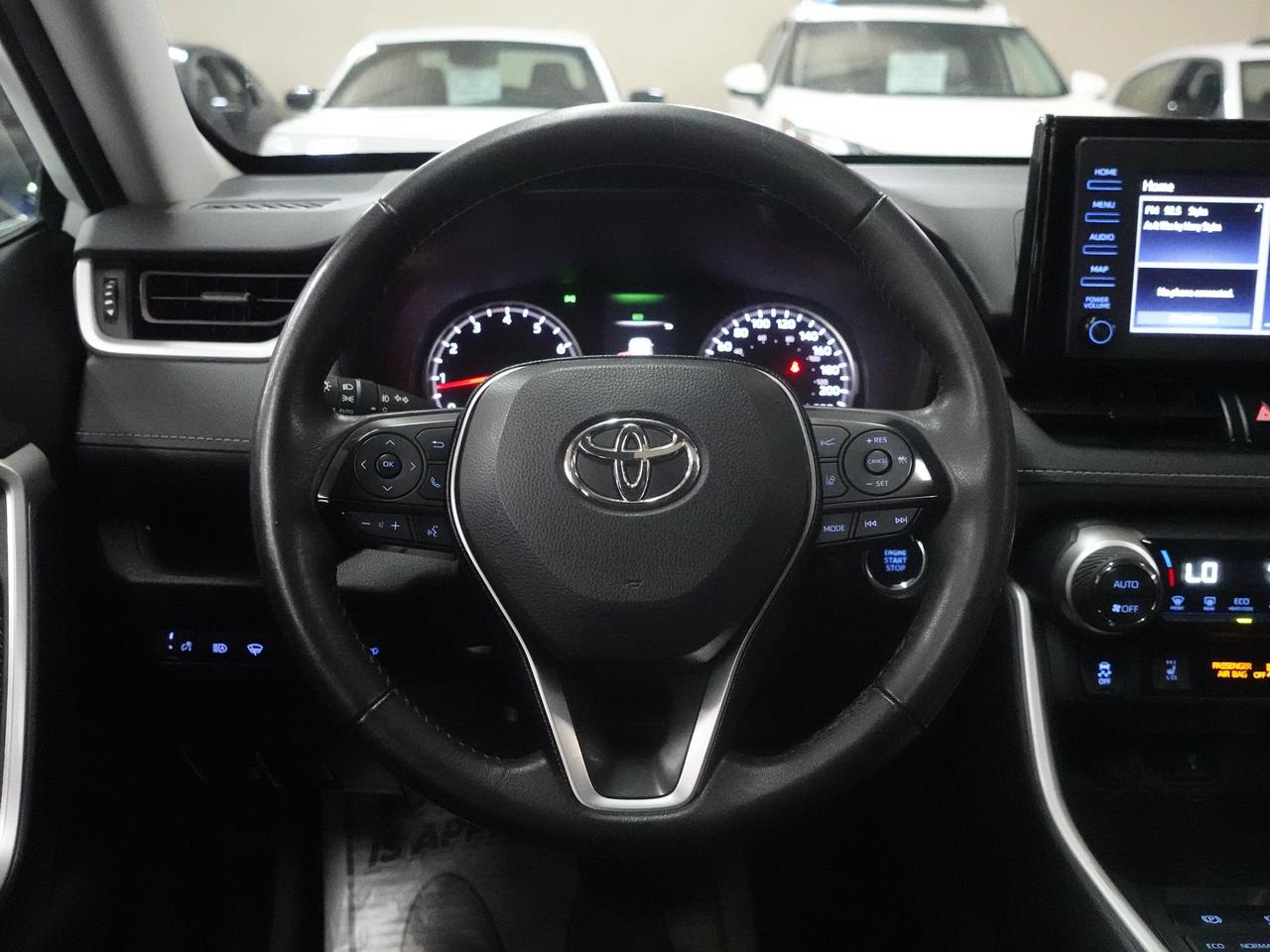 2021 Toyota RAV4 XLE | AWD | Sunroof | Heated Seats | BSM | CarPlay Photo