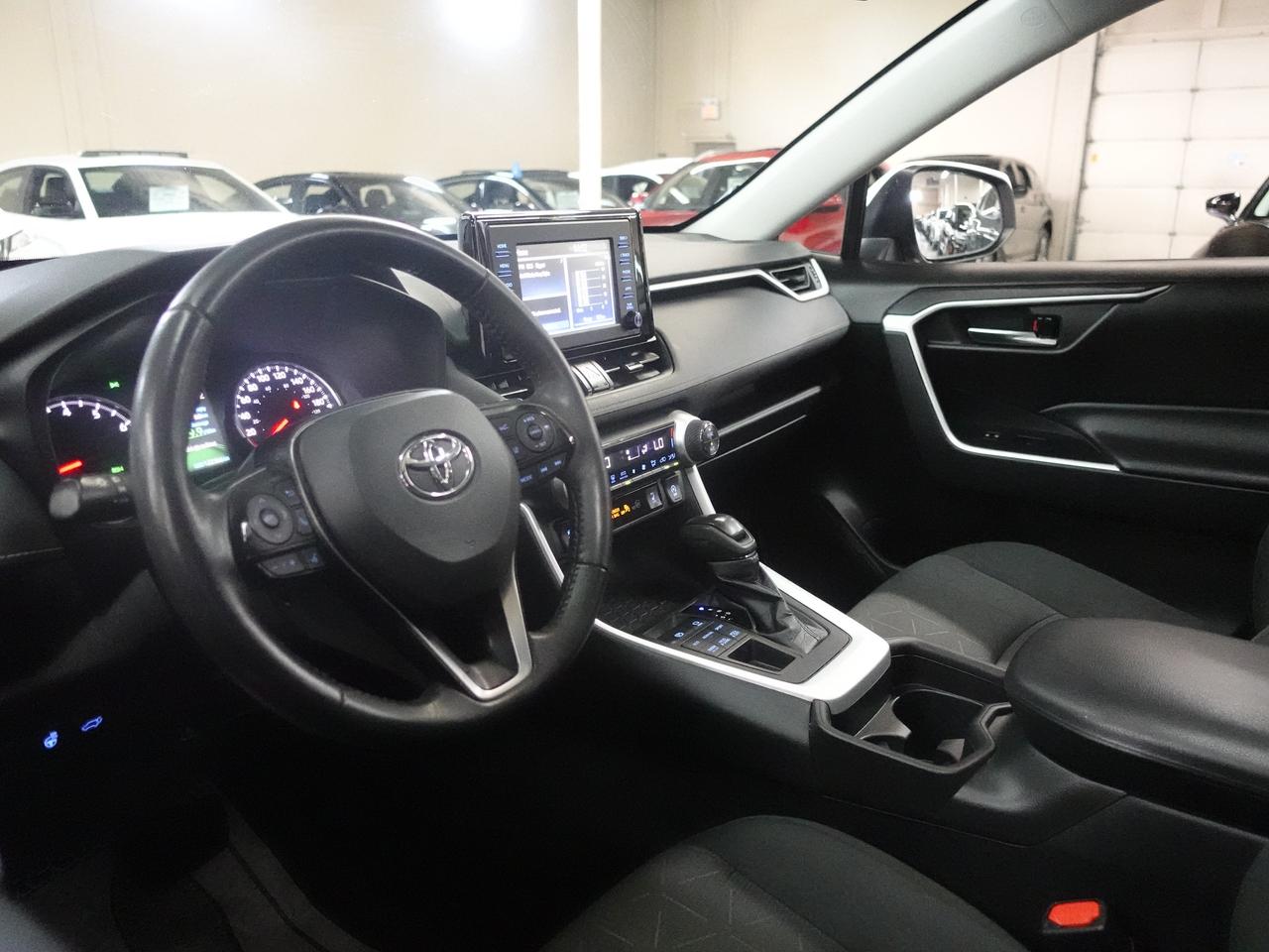 2021 Toyota RAV4 XLE | AWD | Sunroof | Heated Seats | BSM | CarPlay Photo