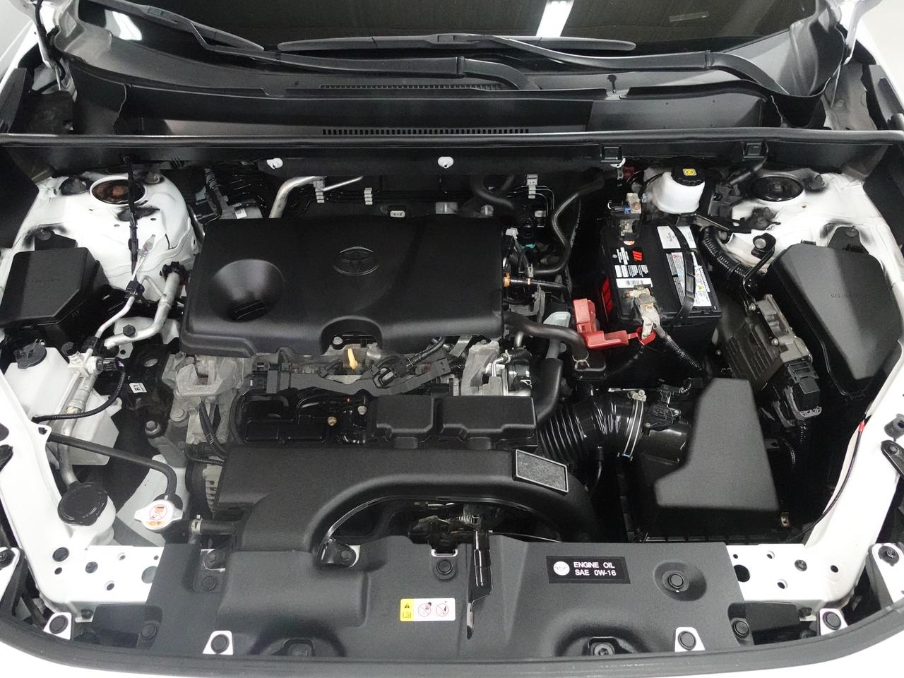 2021 Toyota RAV4 XLE | AWD | Sunroof | Heated Seats | BSM | CarPlay Photo