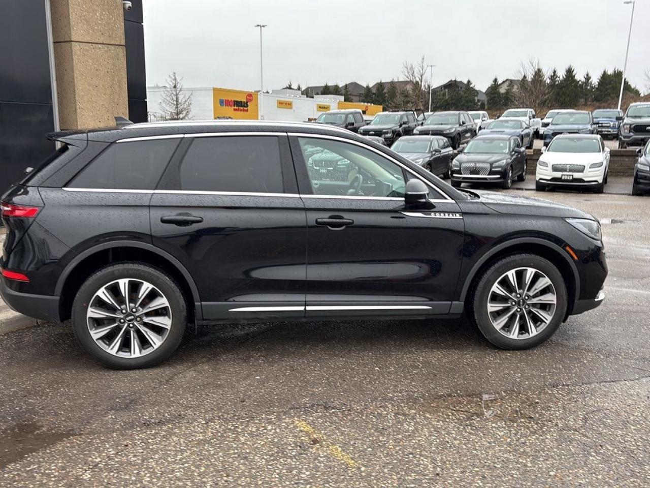 2021 Lincoln Corsair RESERVE, AWD, 2L, HEATED STEERING WHEEL, NAV! Photo
