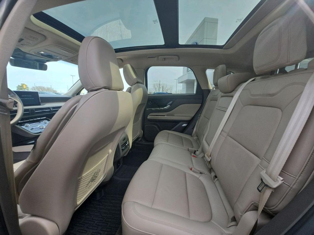 2021 Lincoln Corsair RESERVE, AWD, 2L, HEATED STEERING WHEEL, NAV! Photo