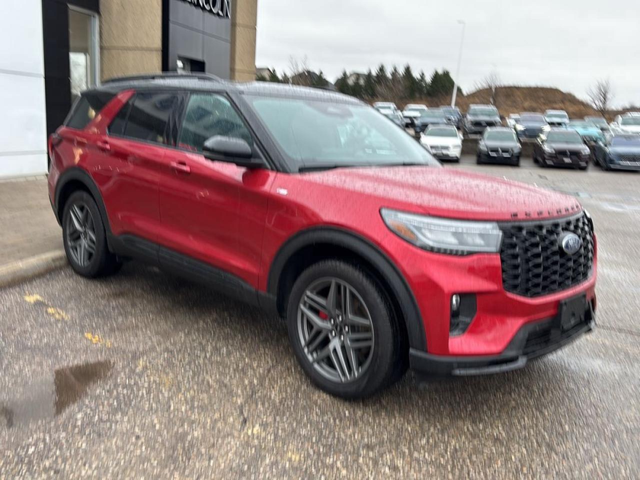 2025 Ford Explorer ST-Line Photo