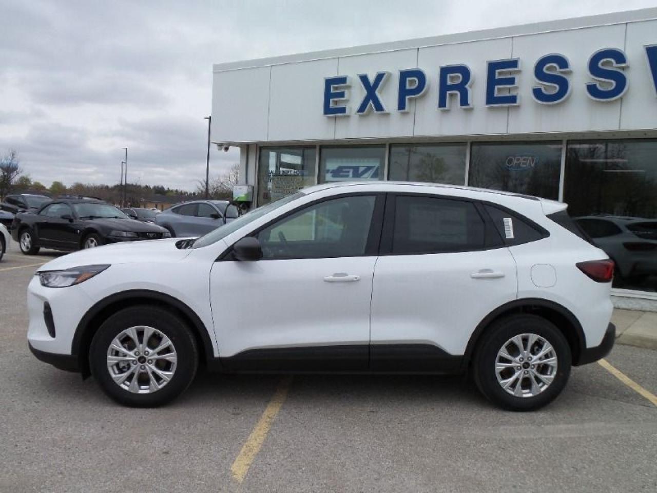 2025 Ford Escape Active Photo1